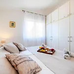 Busac * زابوريتش