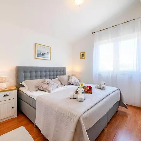 Busac Apartment *